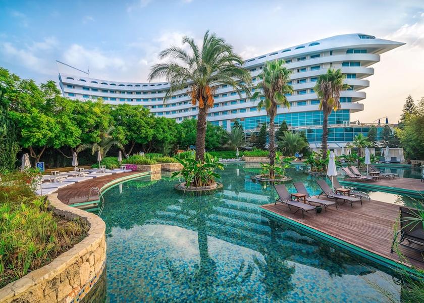  Antalya Exterior Detail