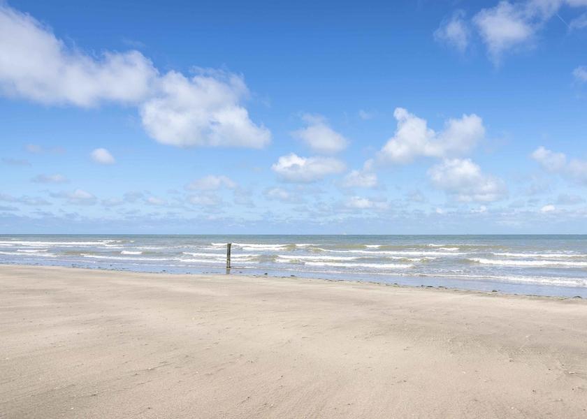 Normandy Cricqueboeuf Beach