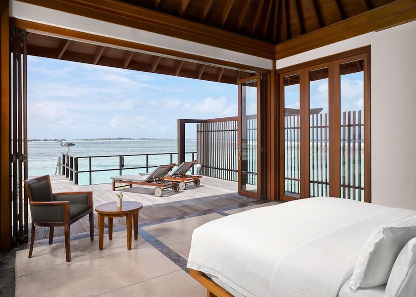 Kaafu Atoll Lankanfinolhu Room