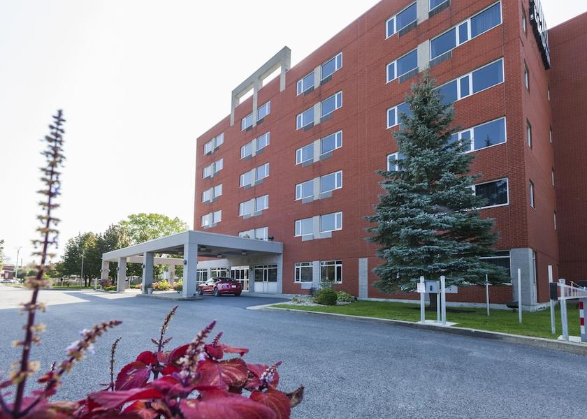 Quebec Longueuil Exterior Detail