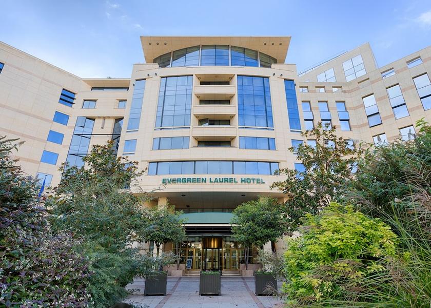 Ile-de-France Levallois-Perret Exterior Detail