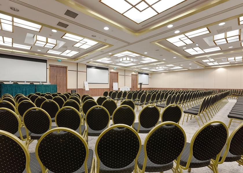 Ile-de-France Levallois-Perret Meeting Room