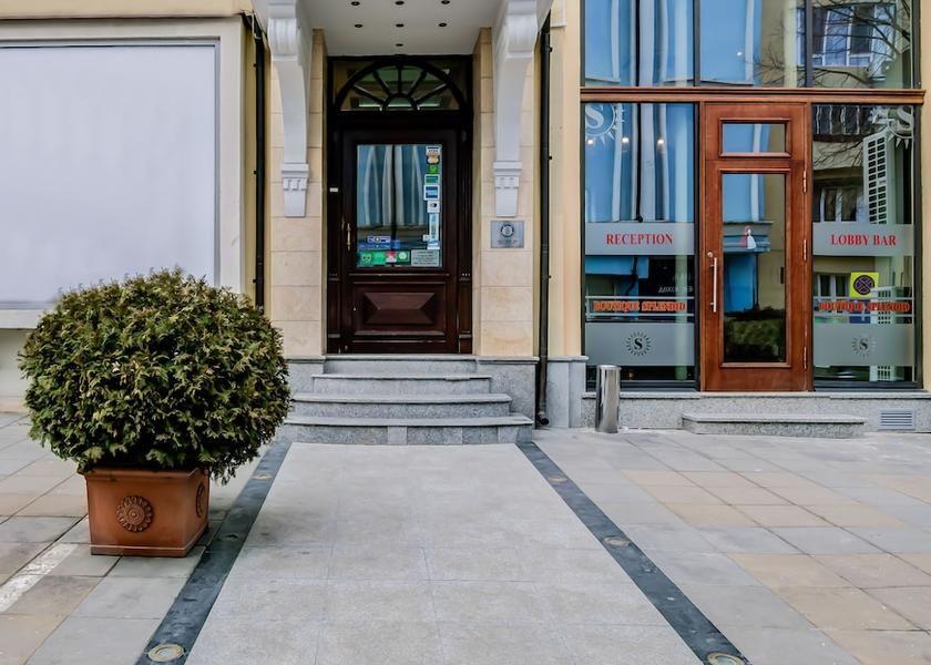  Varna Facade
