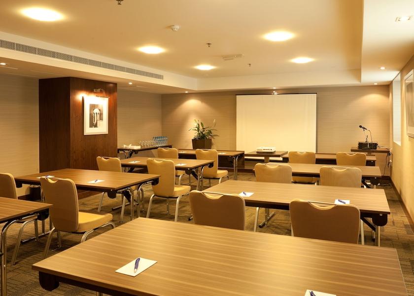  Sharjah Meeting facility