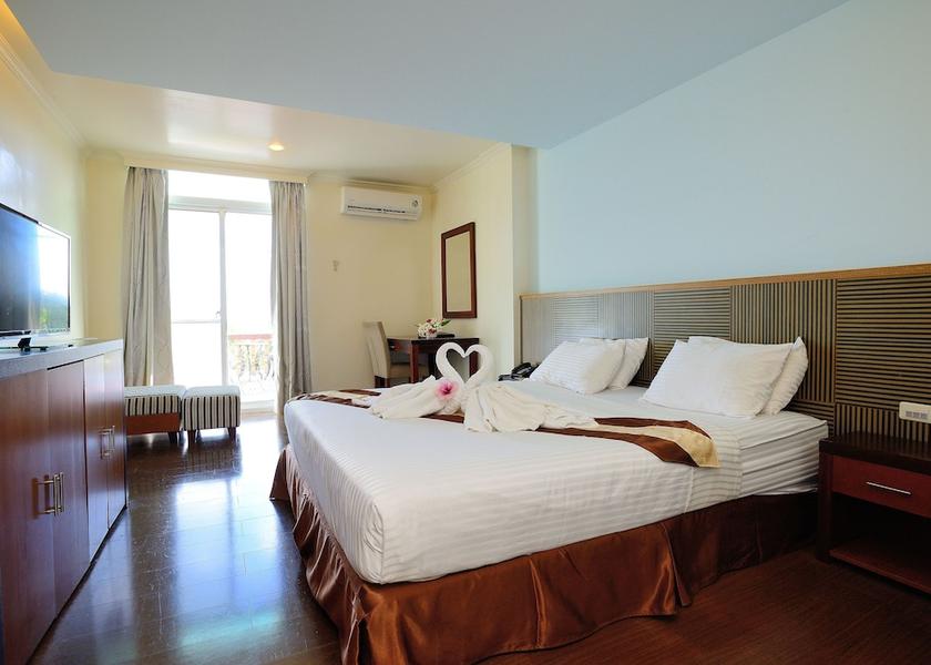  Airai Room