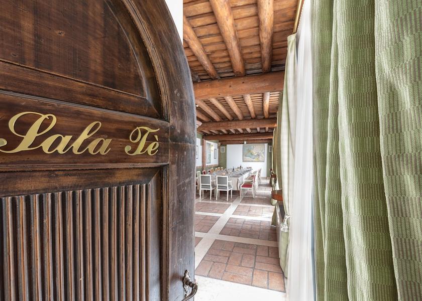 Veneto Castel d'Azzano Banquet Hall