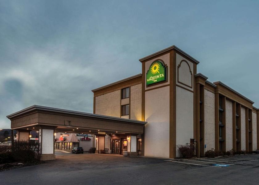 New York Johnson City Exterior Detail