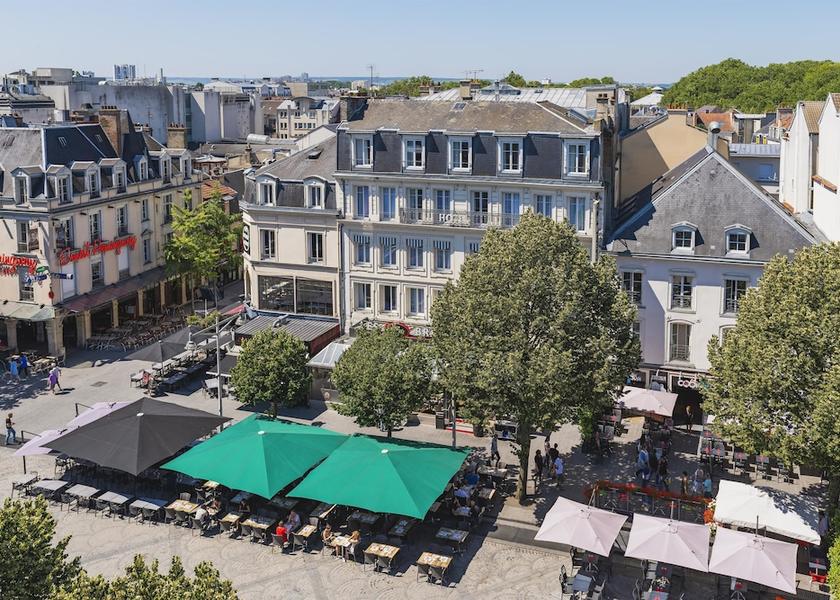 Grand Est Reims Facade