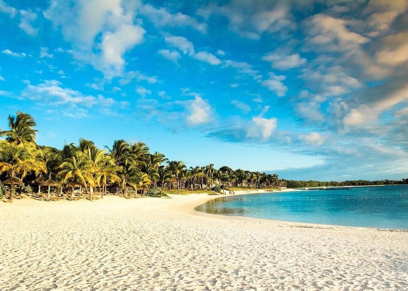  Belle Mare Beach