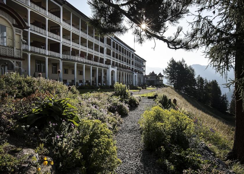 Graubuenden Davos Facade