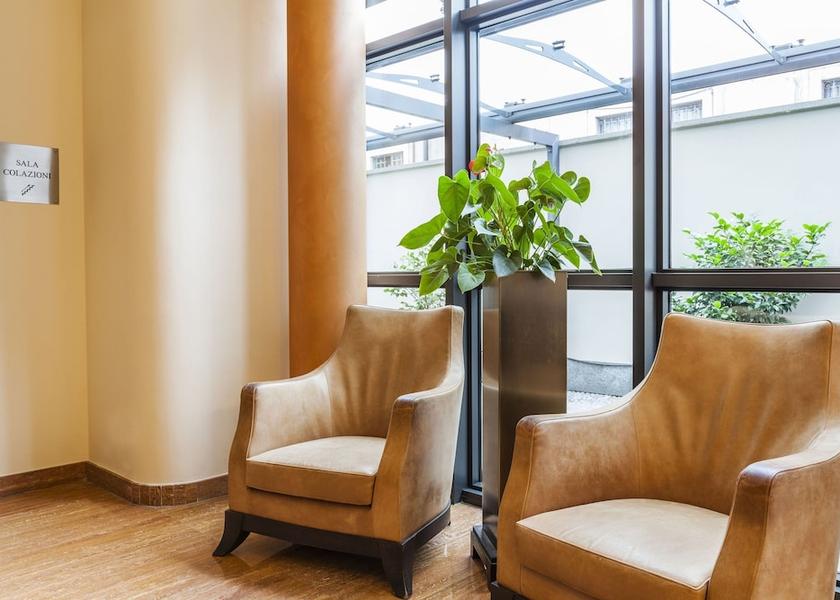 Ohio Milan Lobby