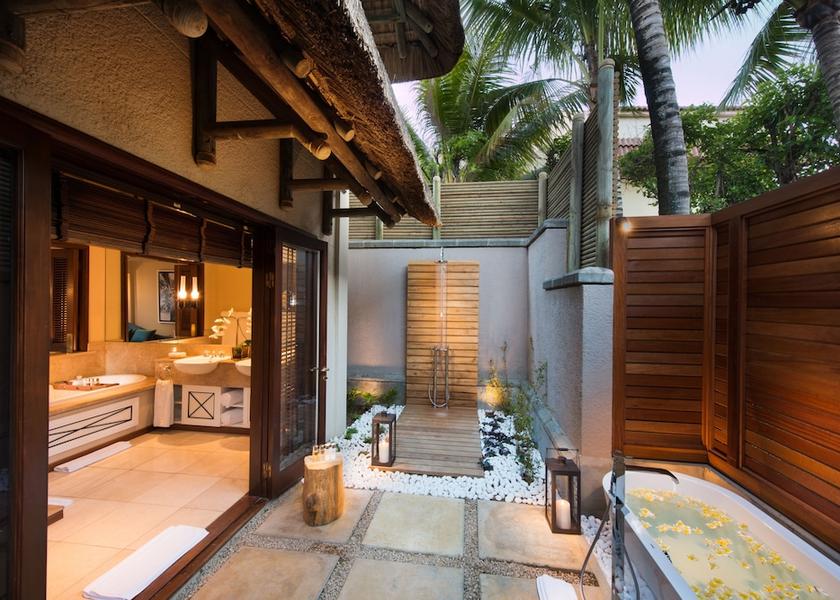 MU Belle Mare Bathroom