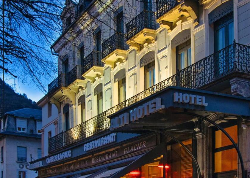 Occitanie Bagneres-de-Luchon Hotel Exterior