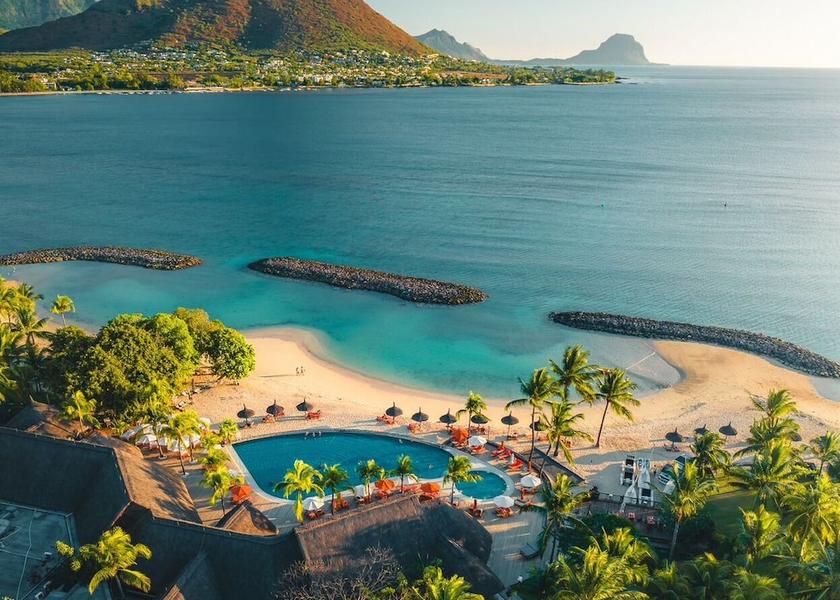 MU Flic-en-Flac Primary image