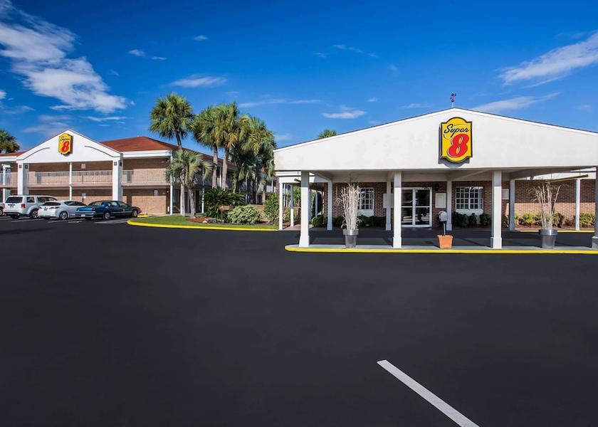 Florida Lake City Exterior Detail