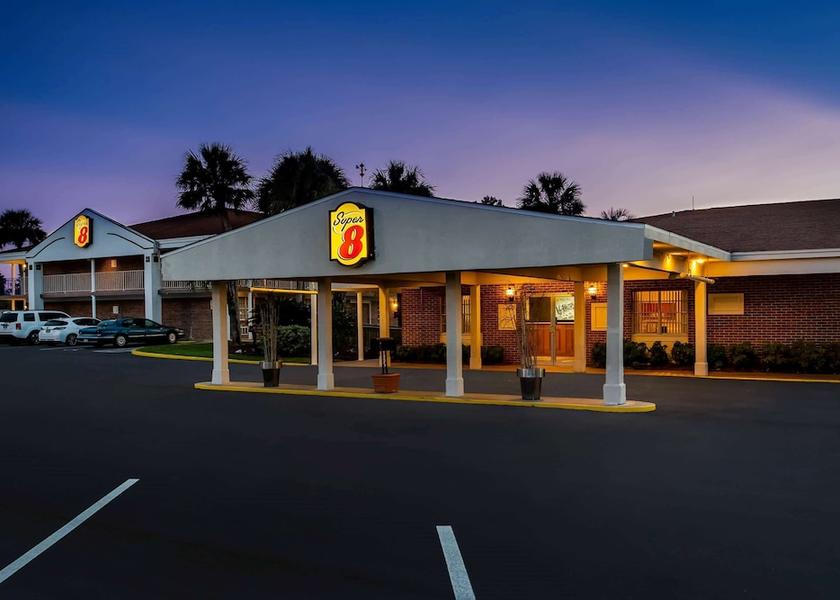 Florida Lake City Exterior Detail