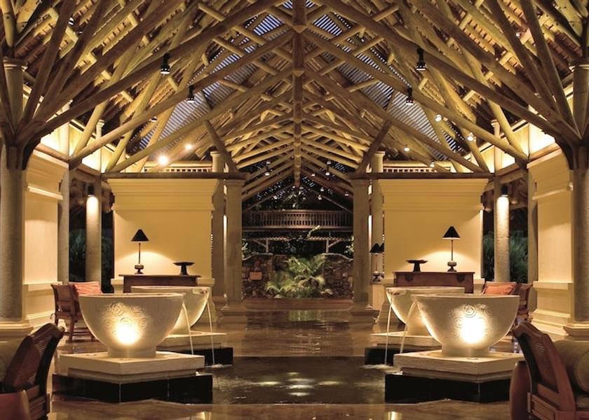 MU Poste de Flacq Interior Entrance