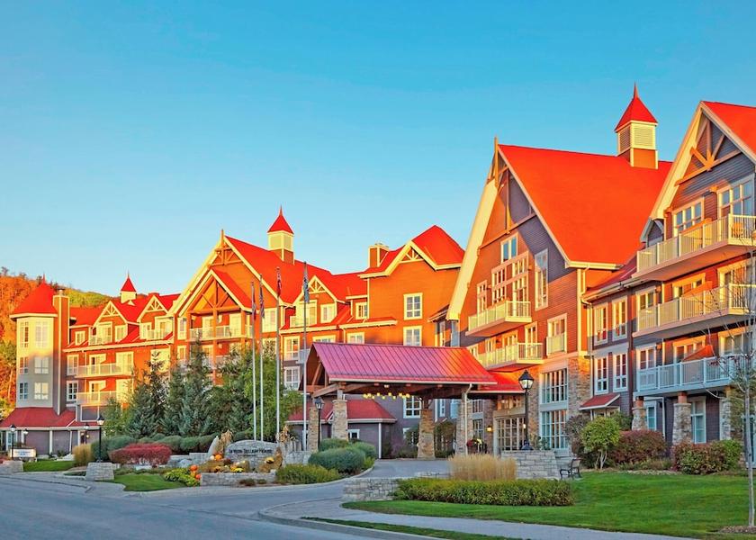 Ontario Blue Mountains Exterior Detail