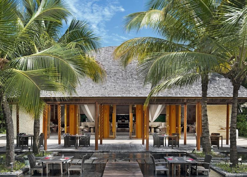 North Ari Atoll Fesdu Island Breakfast area
