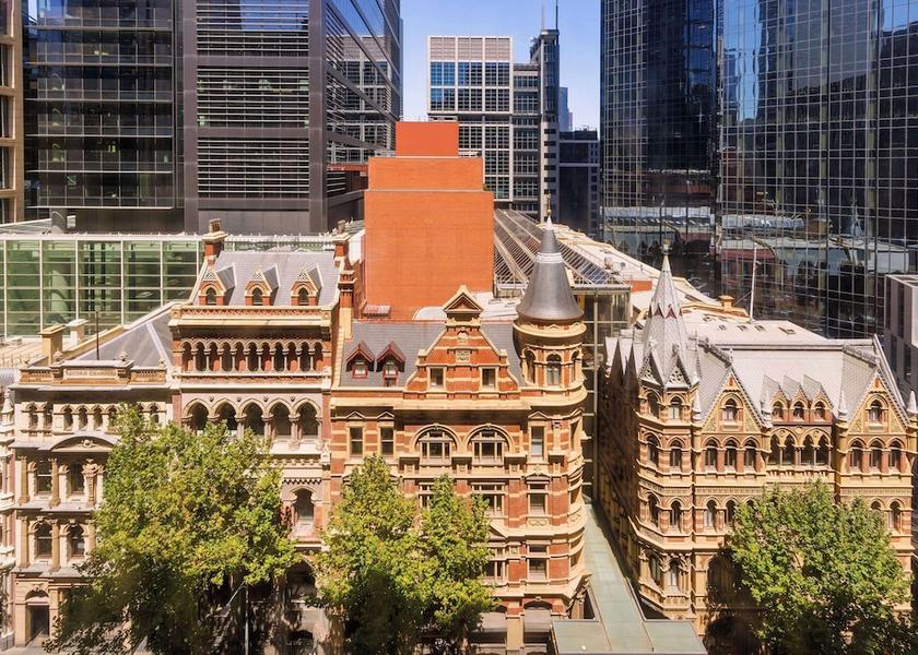 Victoria Melbourne Room