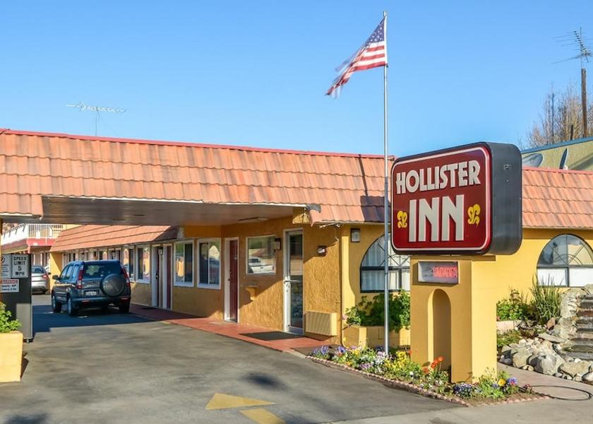 California Hollister Interior Entrance