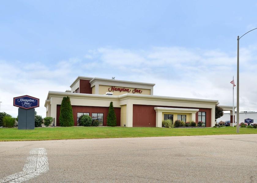 Illinois Litchfield Exterior Detail