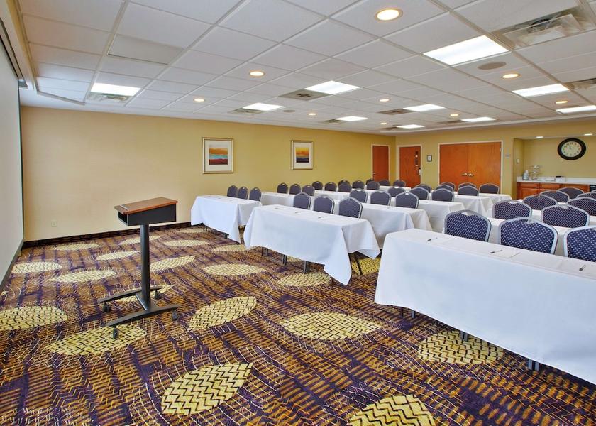 Michigan Commerce Township Meeting Room