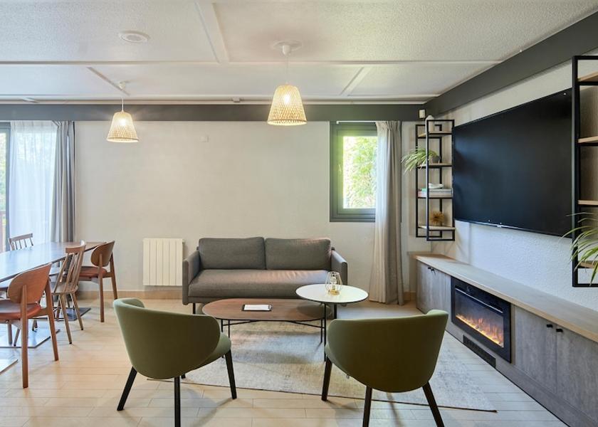 Ile-de-France Pontoise Lobby