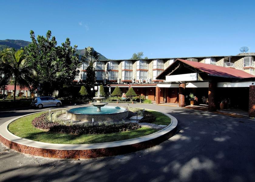  Mahé Island Property entrance
