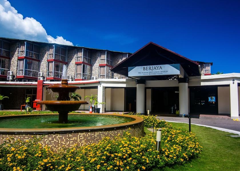  Mahé Island Property entrance
