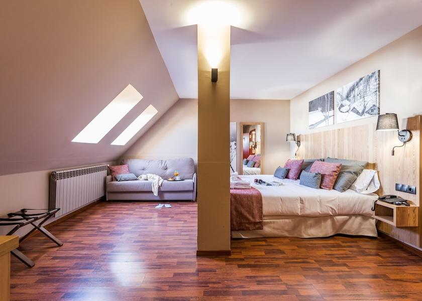 Occitanie Pas de la Casa Room