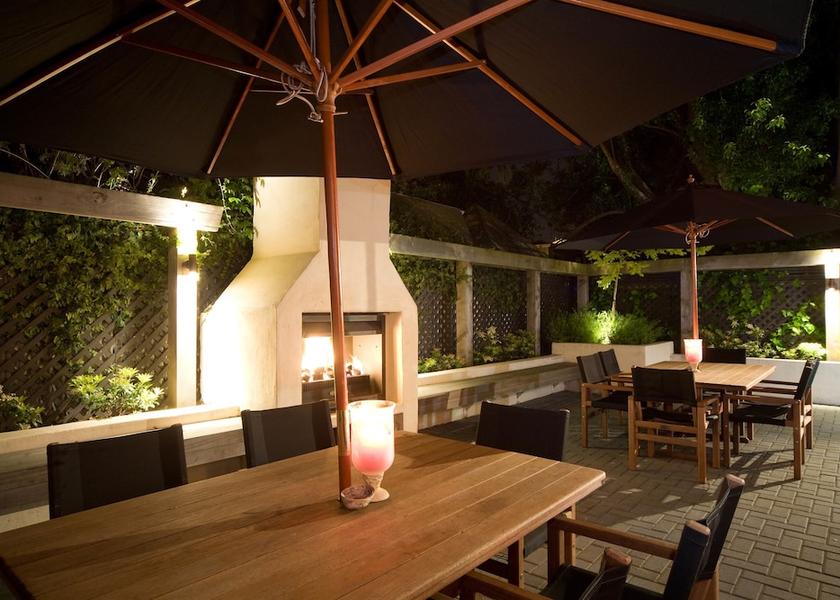 Canterbury Christchurch Terrace/patio
