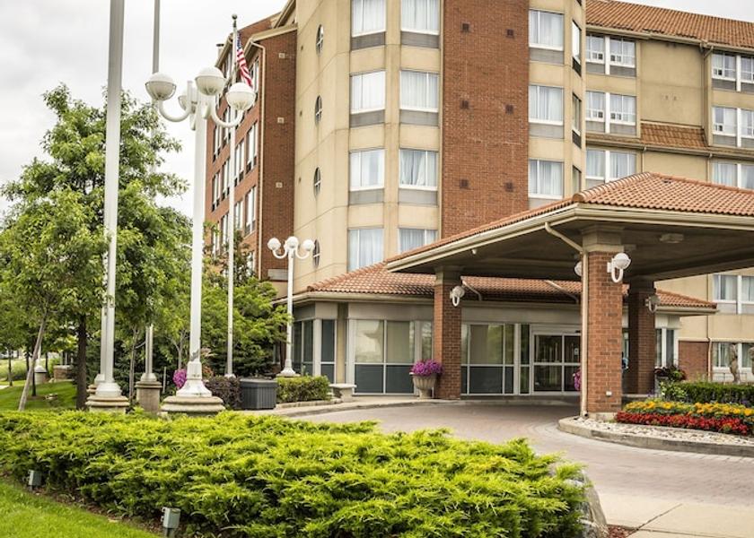 Ontario Vaughan Front of property