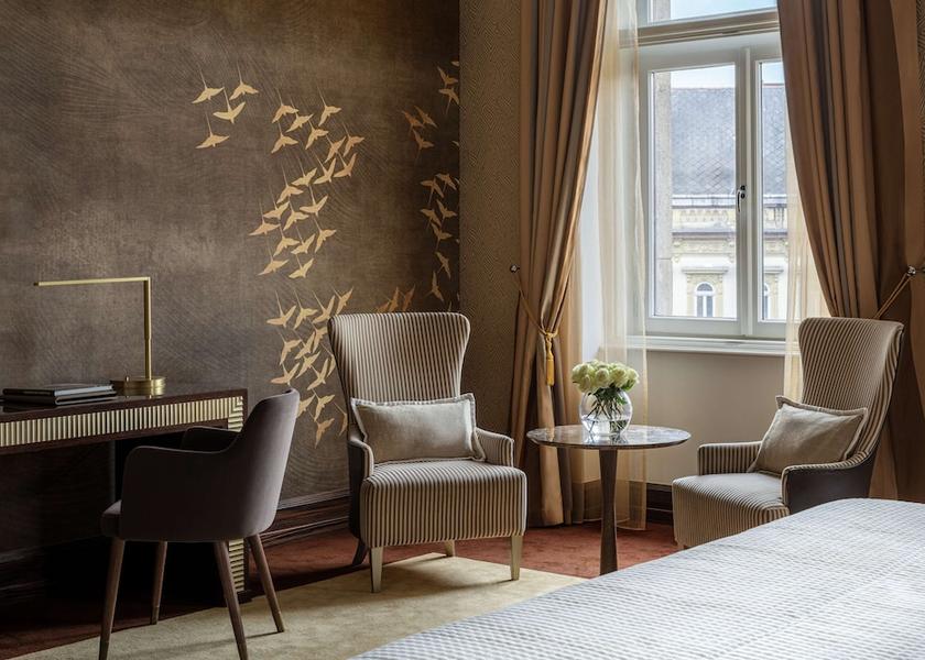  Budapest Room
