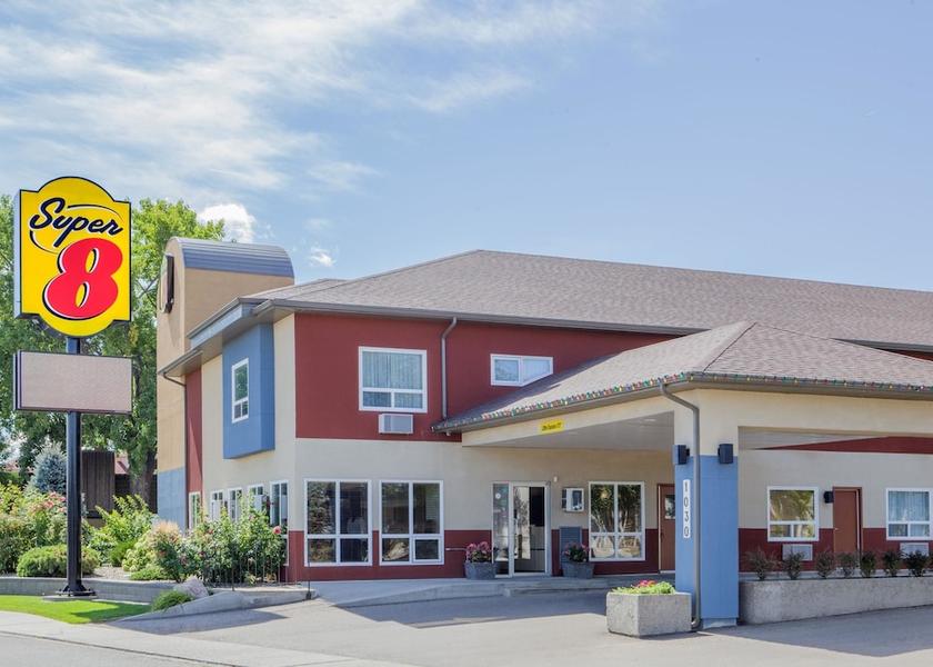 Alberta Lethbridge Exterior Detail