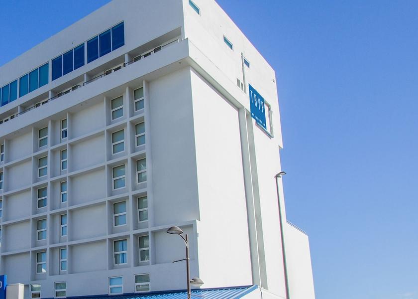  Carolina Exterior