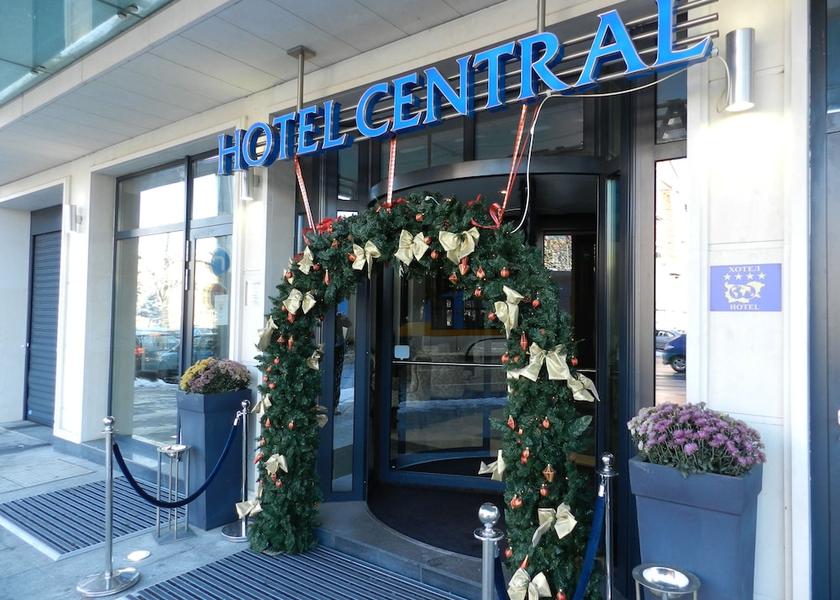  Sofia Front of property