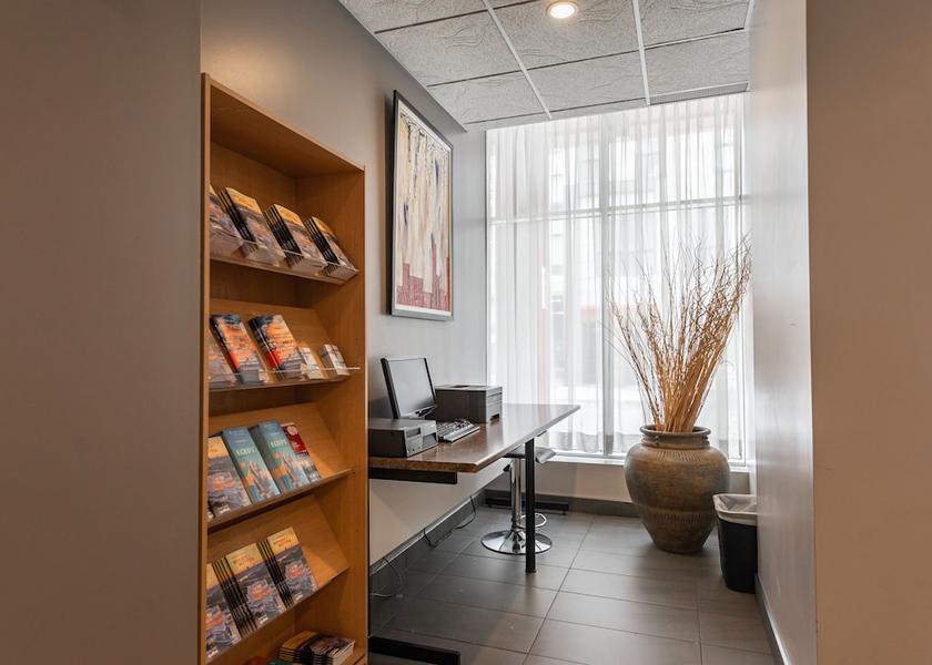 Quebec Montreal Business center
