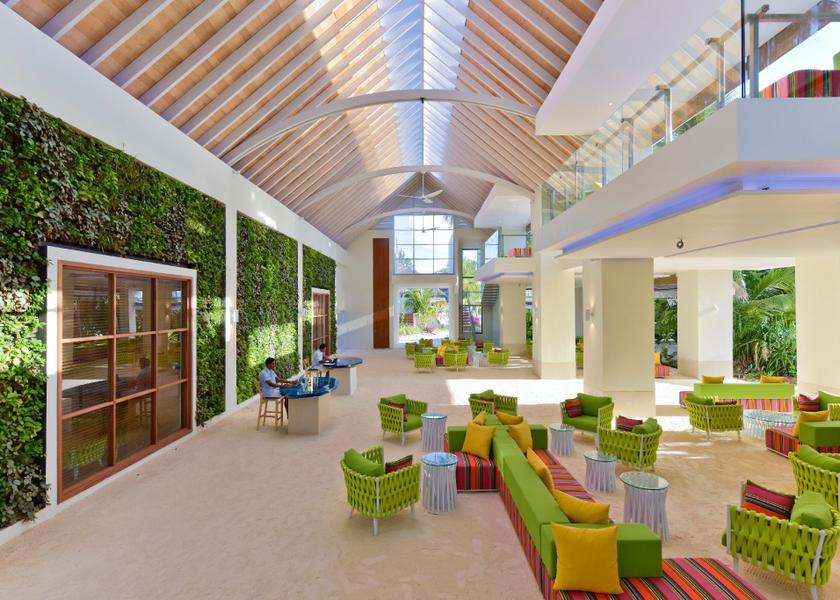 South Nilandhe Atoll Kandima Island lobby