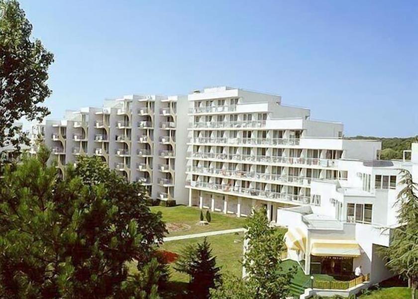  Albena Exterior Detail