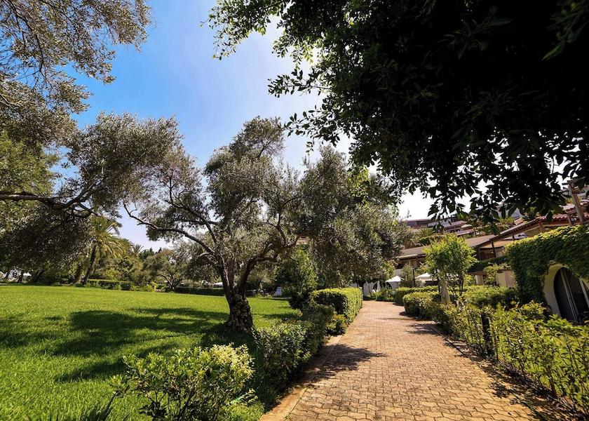  Jounieh Exterior Detail