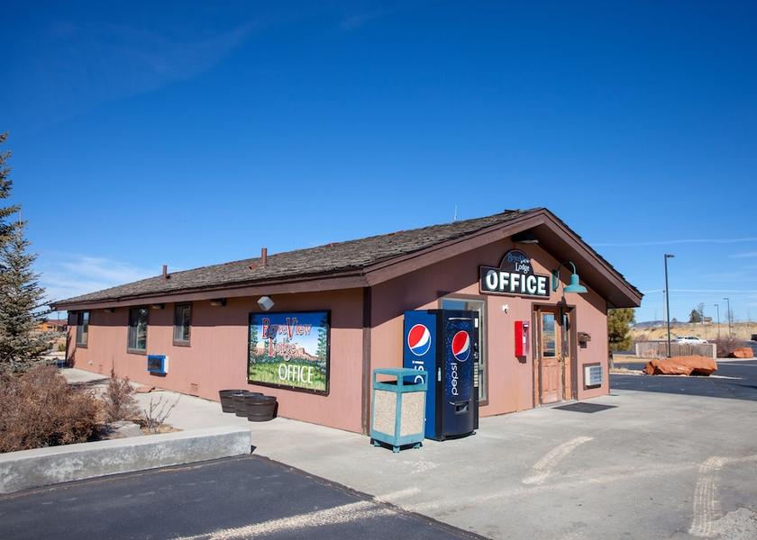 Utah Bryce Canyon Property Grounds