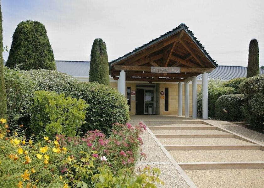 Nouvelle-Aquitaine Terrasson-la-Villedieu Facade