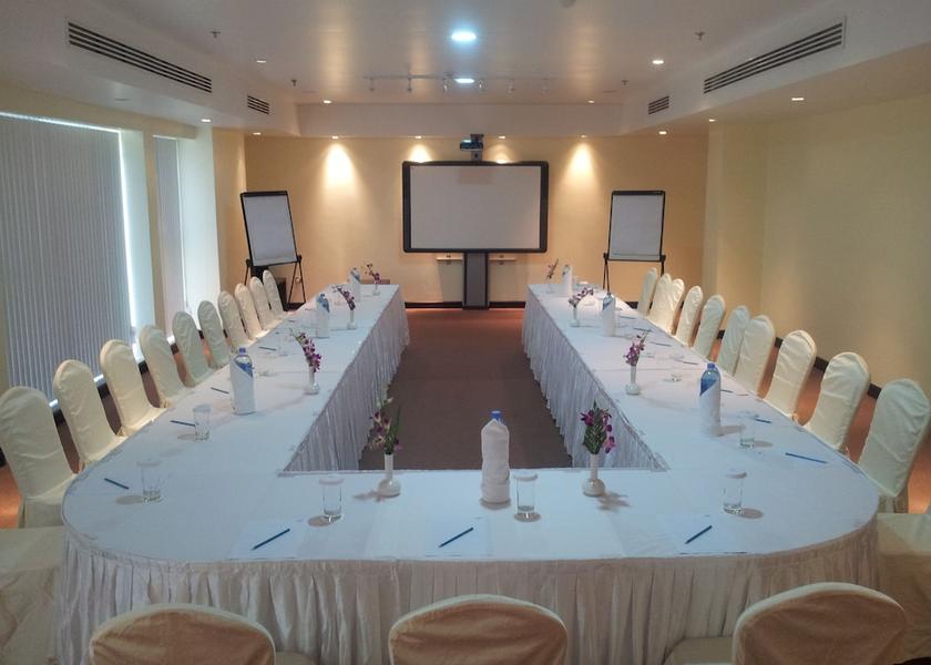  Doha Meeting Room