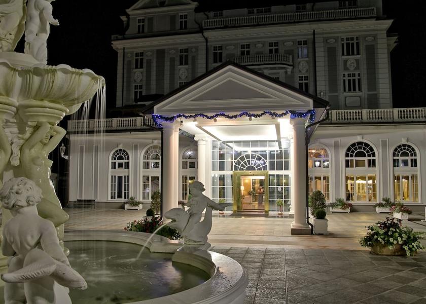 Karlovy Vary (region) Marianske Lazne Facade