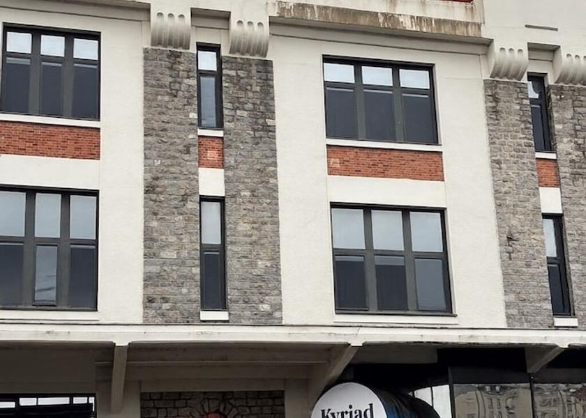 Nouvelle-Aquitaine Limoges Front of property