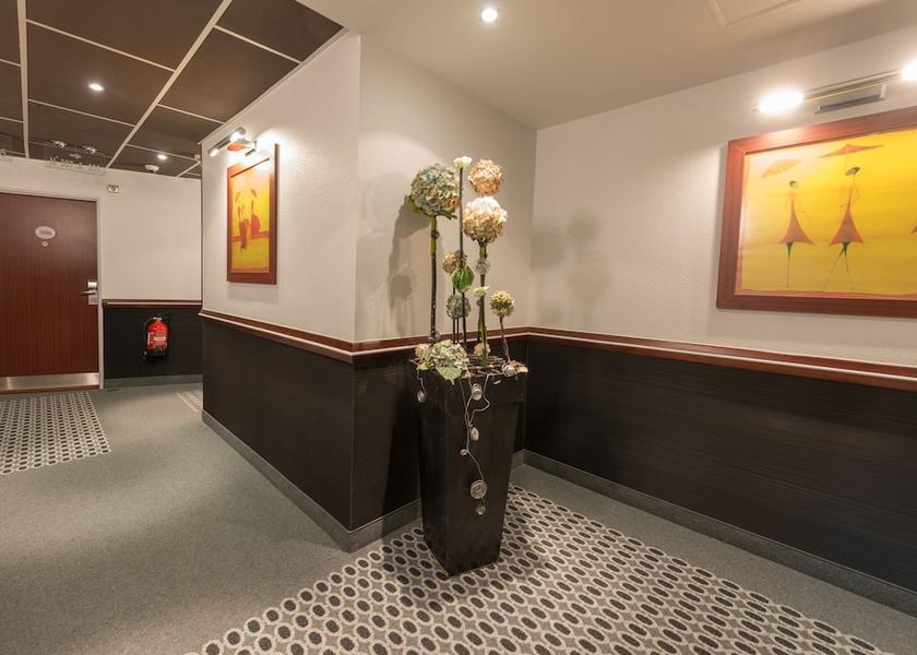 Nouvelle-Aquitaine Limoges Hallway