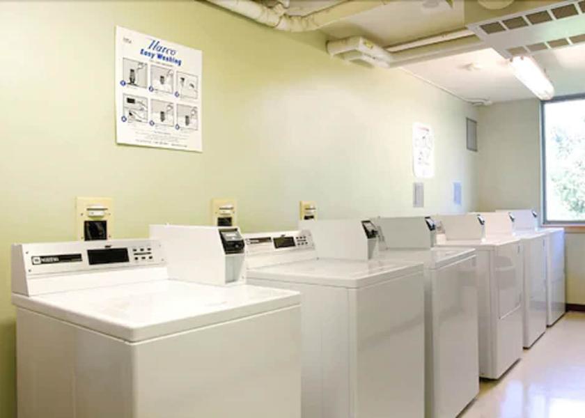 Ontario Oakville Laundry Room
