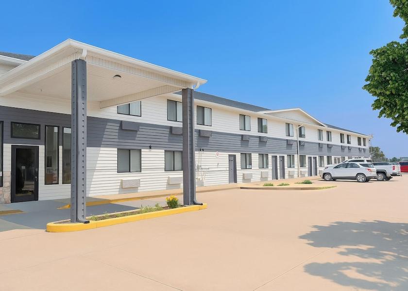 Illinois Morton Exterior Detail