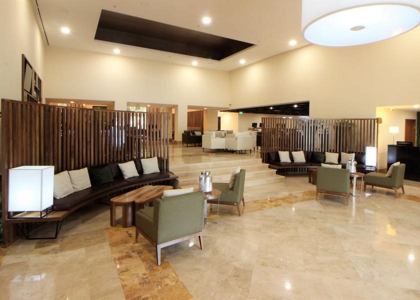  San Pedro Exterior Detail